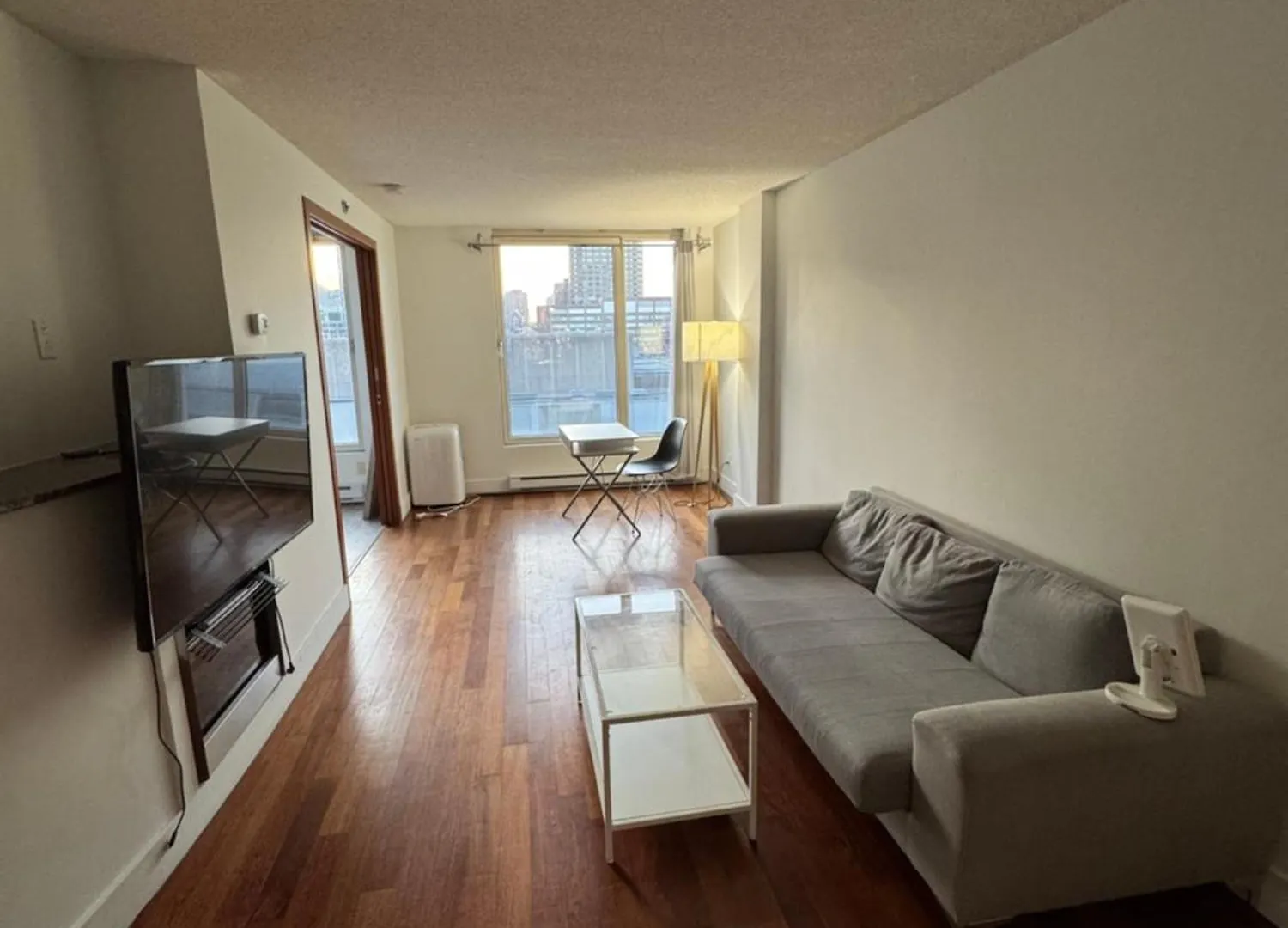 Cozy 1 bedroom in the heart of Old Port Montreal